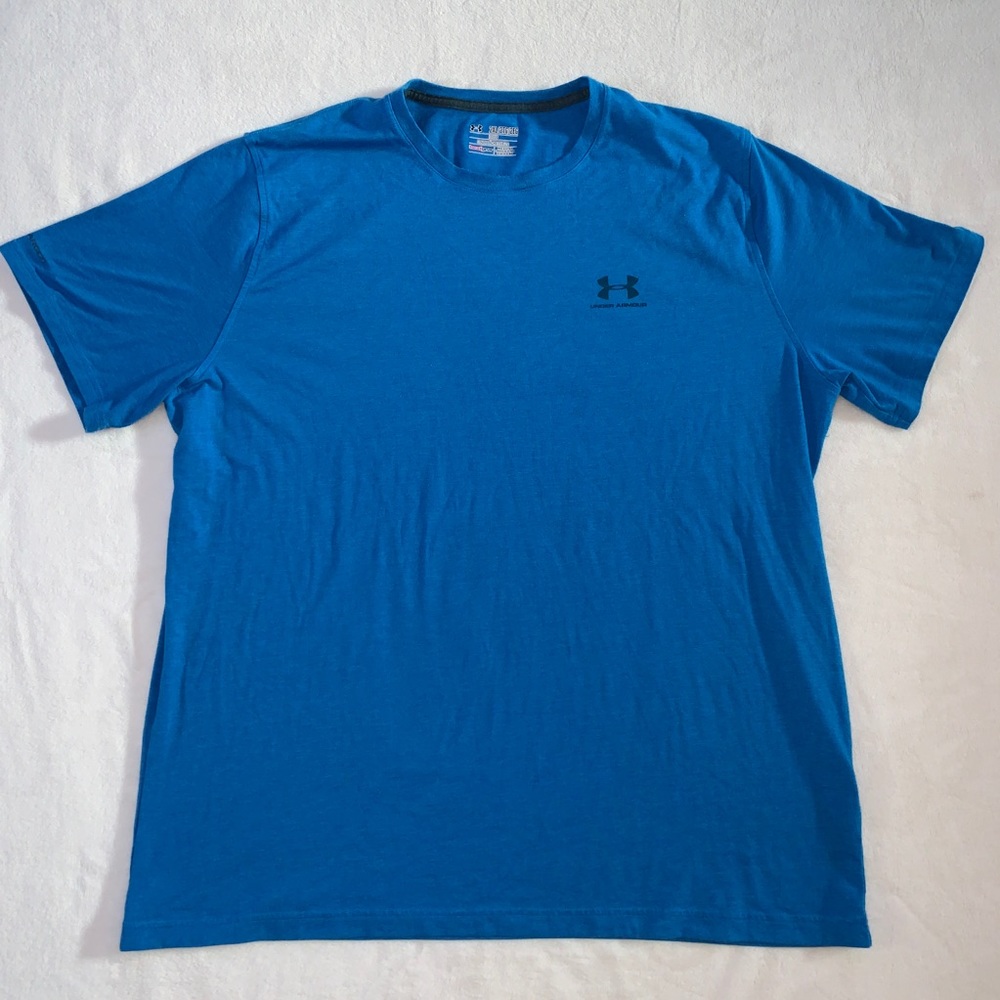 UNDER ARMOUR BLUE LOOSE FITTED SHORT SLEEVE SHIRT